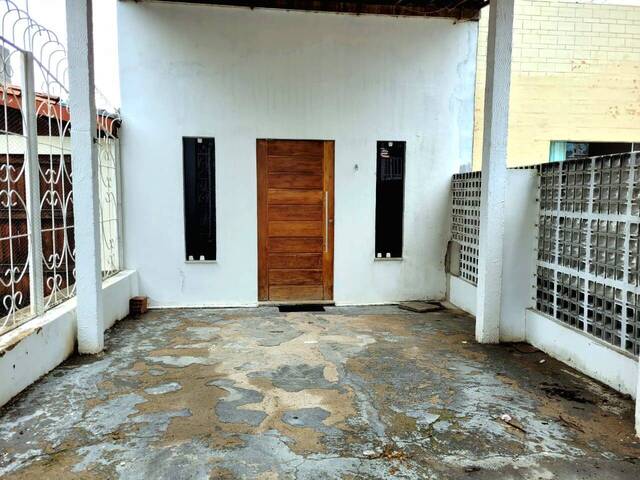 #927 - Casa para Locação em Paulo Afonso - BA - 2