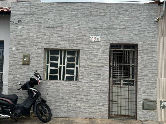 #1428 - Casa para Venda em Paulo Afonso - BA - 1